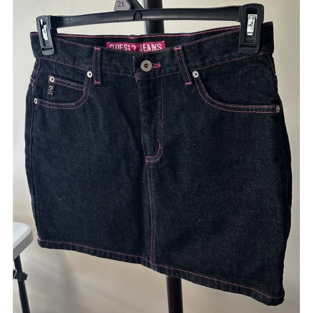 Women's Vintage 90's Guess Dark Denim Skirt Size‎ 29 Made In USA  Pink Stitching
